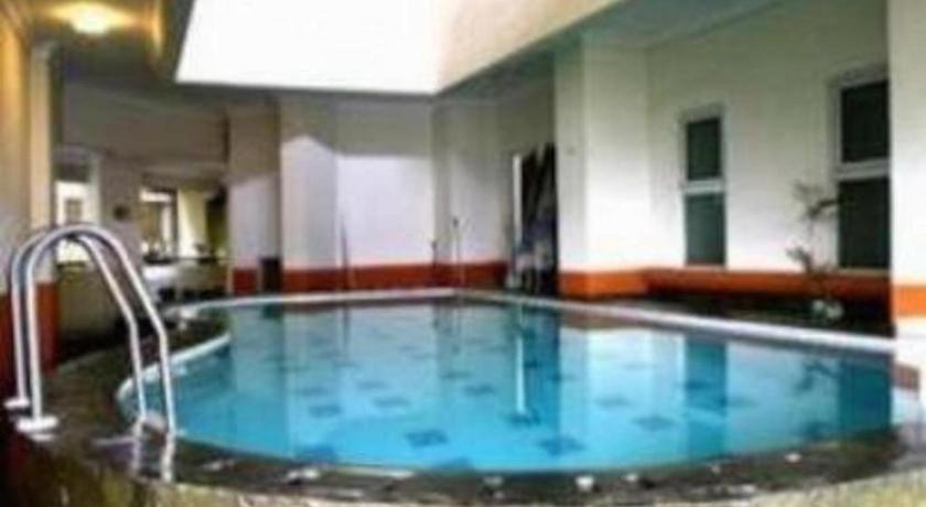 Nalendra Hotel Bandung Exterior foto